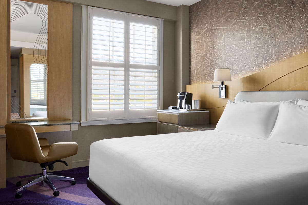 1 bedroom, in-room safe, desk, laptop workspace