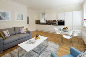 Interior - Hammesmith One (London)