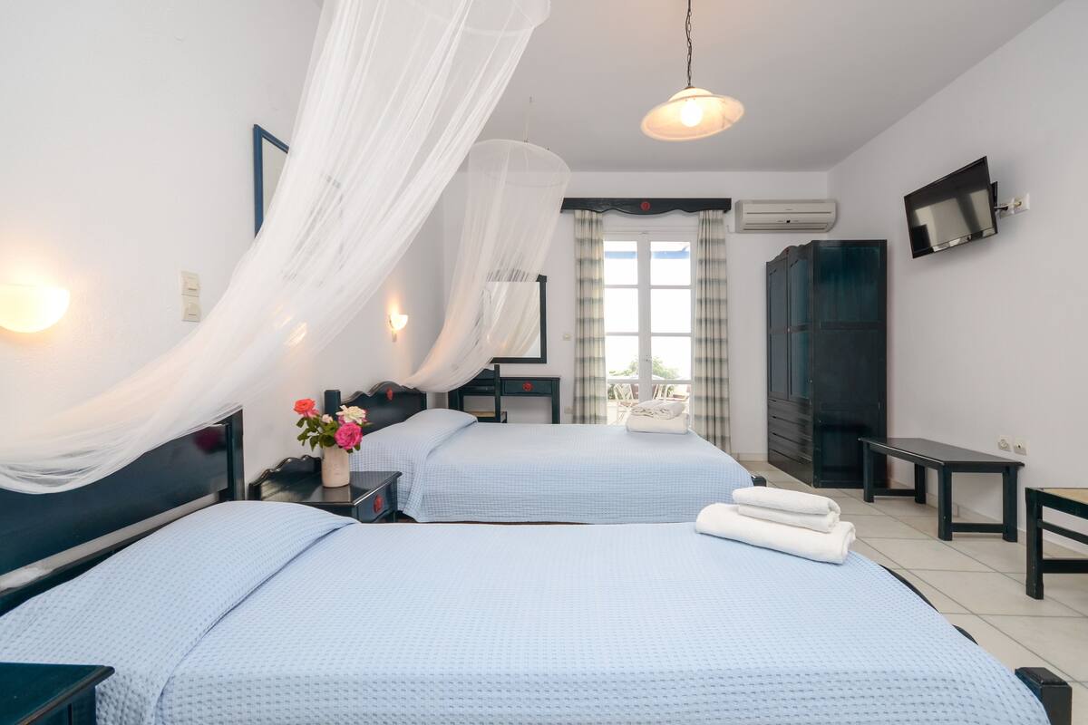 Studio, Sea View (Triple) | Free WiFi, bed sheets