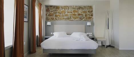 Minibar, in-room safe, desk, free cots/infant beds