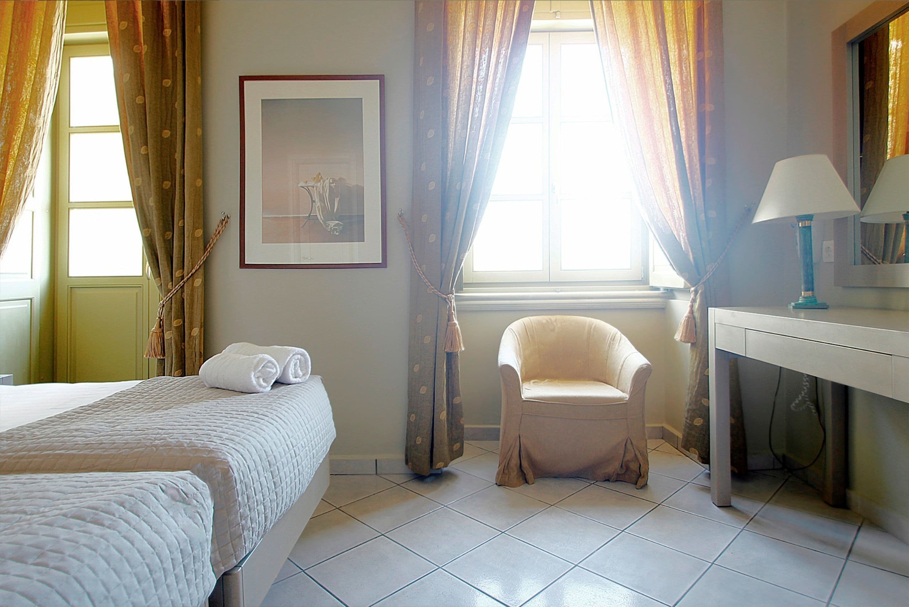 1 bedroom, minibar, in-room safe, desk