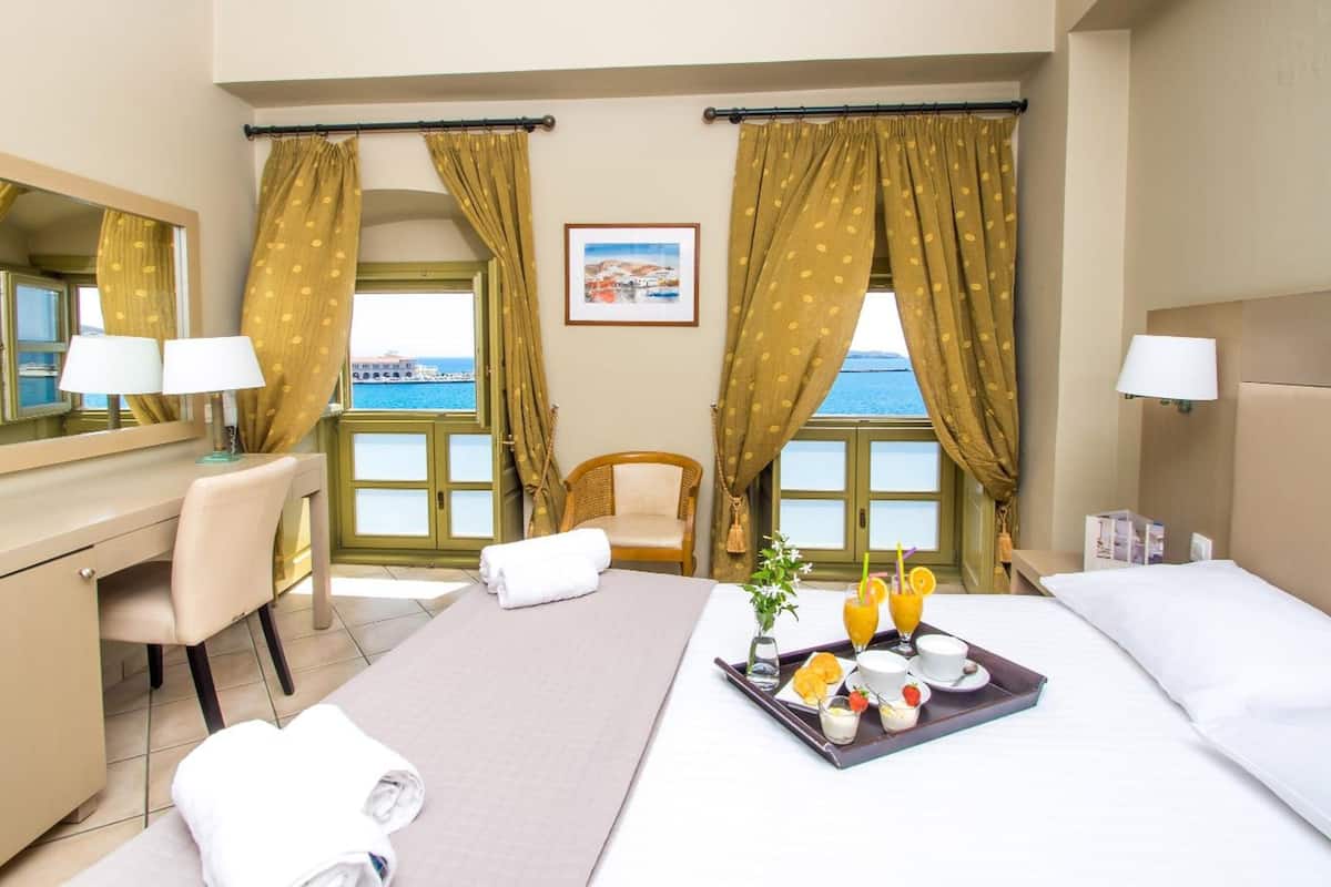 1 bedroom, minibar, in-room safe, desk