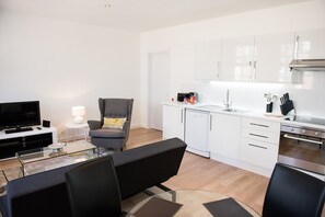 Apartment, 1 Bedroom | Private kitchen | Full-sized fridge, microwave, stovetop, dishwasher - West End One (London)