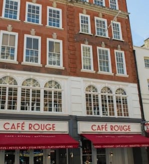 Facciata della struttura