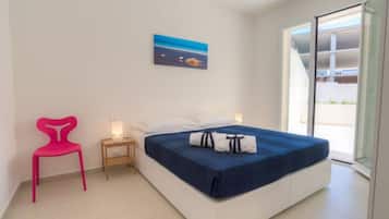 Apartment, 3 Bedrooms | Individually furnished, iron/ironing board, free WiFi, bed sheets