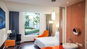 Caja de seguridad en la habitación, escritorio y cunas gratuitas