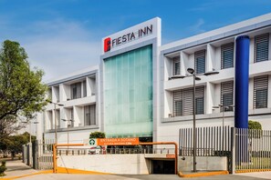 Exterior - Fiesta Inn Plaza Central Aeropuerto (Mexico City)