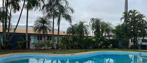 Outdoor pool, pool loungers