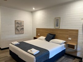 Colchones con pillow-top y espacio para trabajar con laptop 