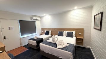 Superior Twin | Bathroom | Free toiletries, hair dryer, towels, soap