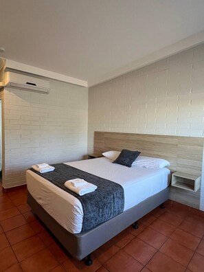 Standard Queen - Katherine Motel (Katherine)