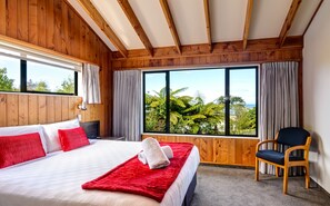 In-room safe, free WiFi - Kaiteri Motels and Apartments (Kaiteriteri)