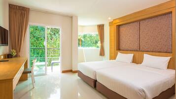 Deluxe Room, Balcony | In-room safe, desk, blackout curtains, soundproofing