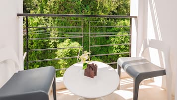 Deluxe Room, Balcony | Balcony