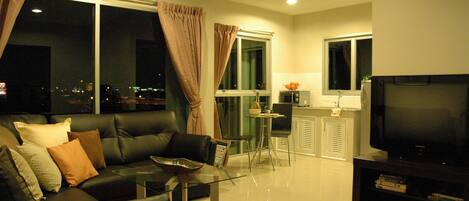 1 Bedroom Deluxe | Salle de séjour