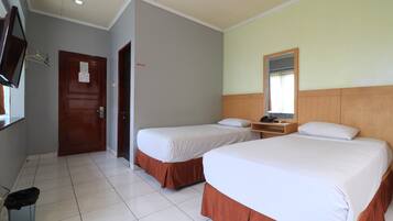 Schreibtisch, kostenloses WLAN, Bettwäsche