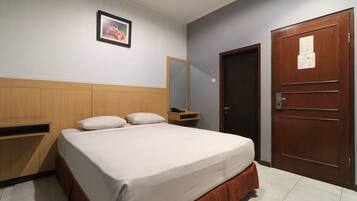 Standardzimmer | Schreibtisch, kostenloses WLAN, Bettwäsche