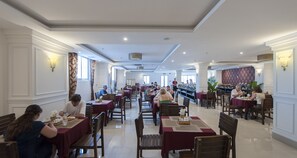 Breakfast, lunch, dinner served; international cuisine  - Edele Hotel (Nha Trang)