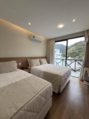 Premium Triple Suite | Hypo-allergenic bedding, minibar, iron/ironing board, free WiFi - Hotel Serra Everest (Nova Friburgo)