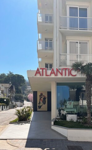 Exterior - Hotel Atlantic (Gabicce Mare)