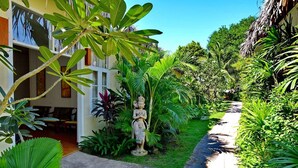 Unclassified image, 4 of 42, button - Oasis Hotel Bagan (Nyaung-U)