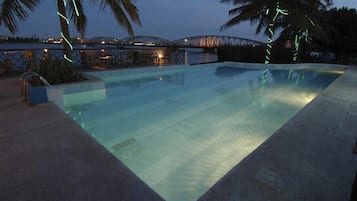 Piscina all'aperto