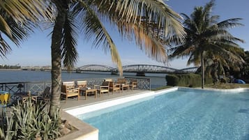Udendørs pool