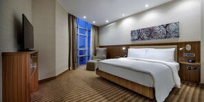 In-room safe, desk, soundproofing, iron/ironing board - Hampton by Hilton Gaziantep (Gaziantep)