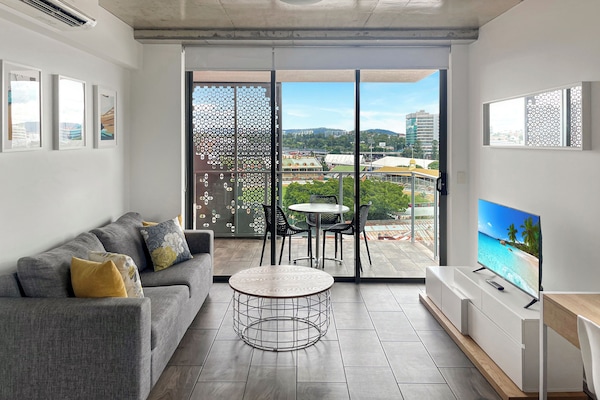 Flachbildfernseher, DVD-Player