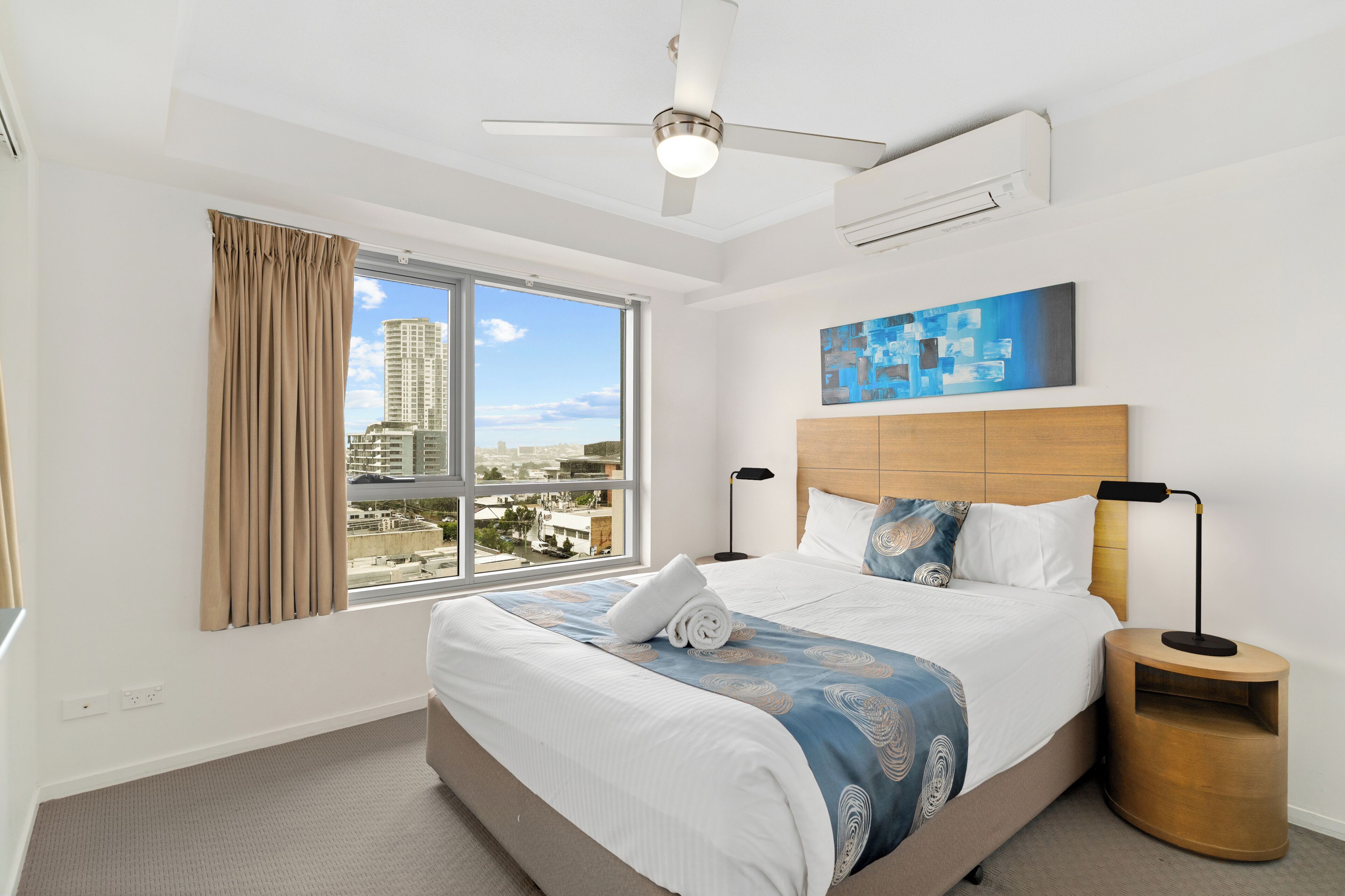 1 Schlafzimmer, Schreibtisch, laptopgeeigneter Arbeitsplatz