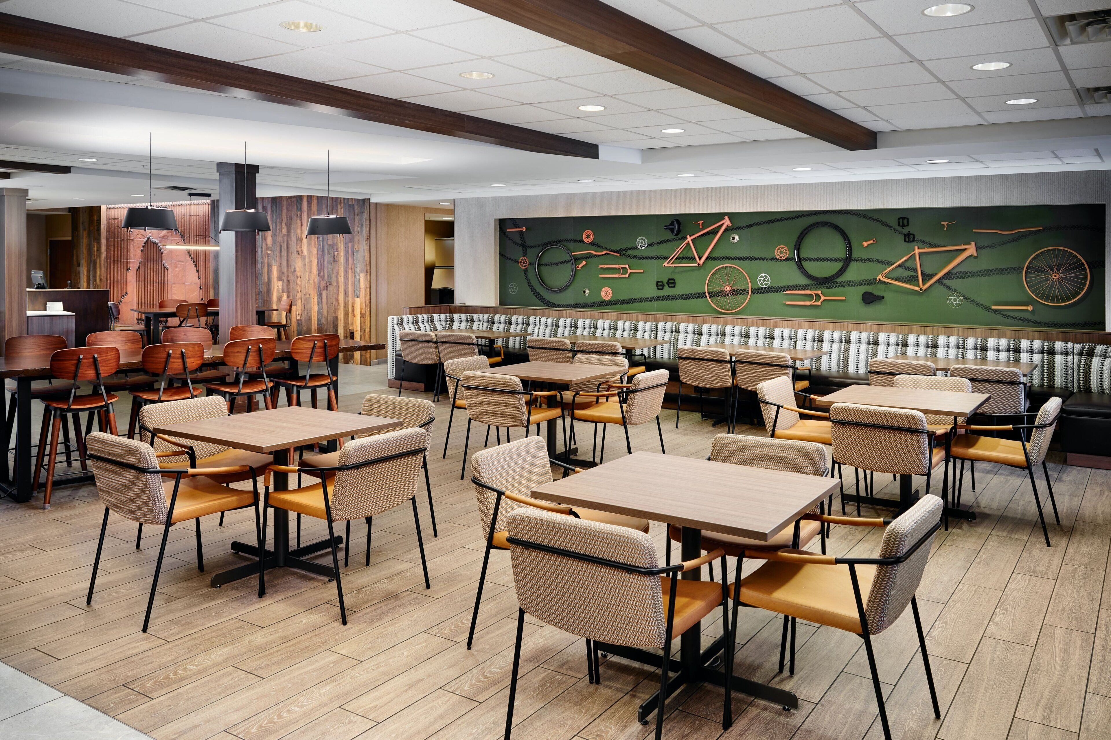 free buffet breakfast