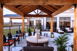 Terrace/patio - Hilton Garden Inn Denison/Sherman/At Texoma Event Center (Denison)