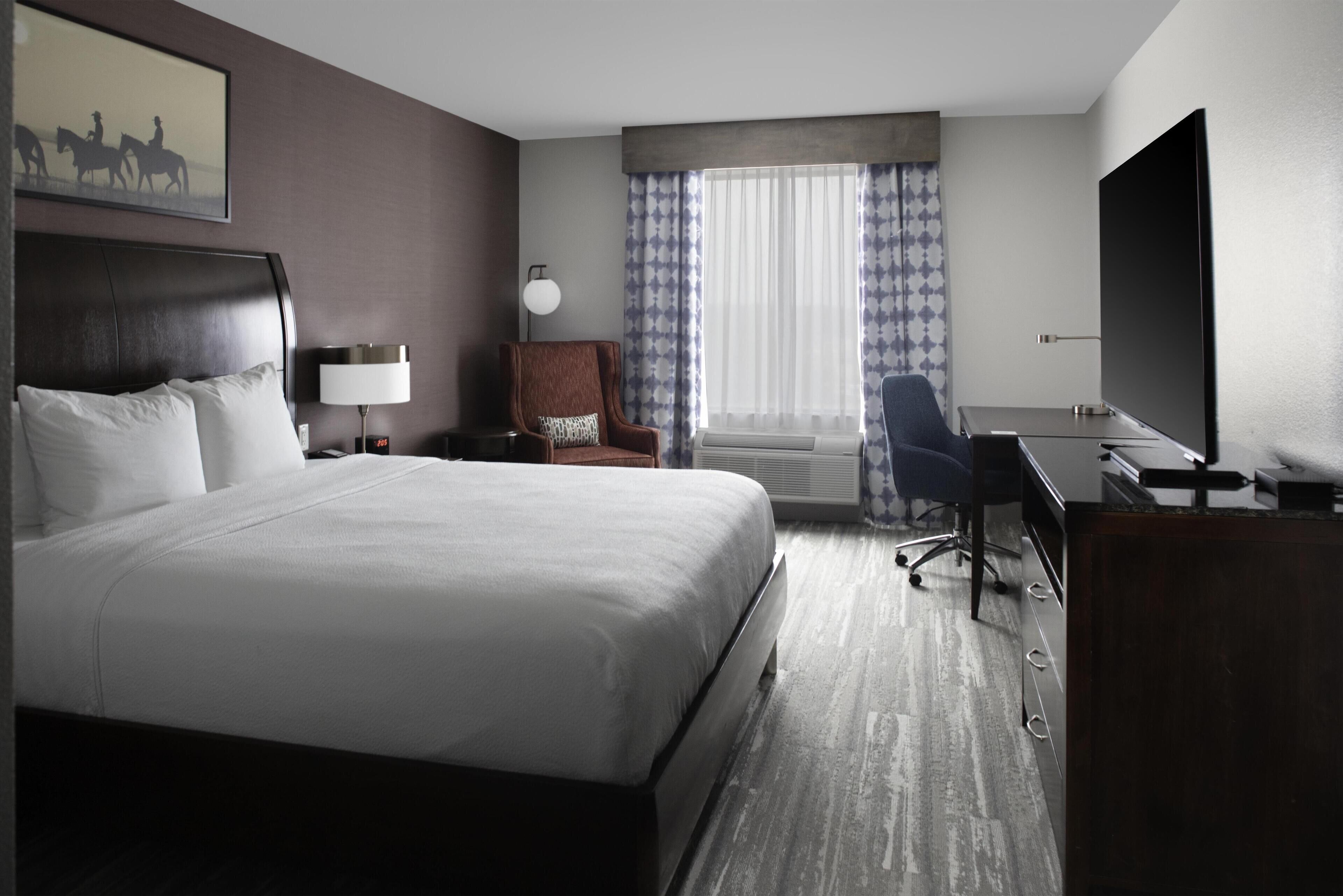 Äänieristys, silitysrauta/-lauta, ilmainen Wi-Fi, vuodevaatteet