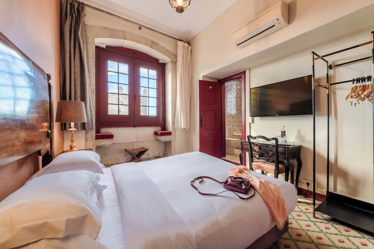 Standard Double Room (Castle) | 1 bedroom, minibar, in-room safe, blackout drapes