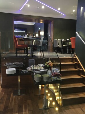 Petit déjeuner continental servi tous les jours en supplément