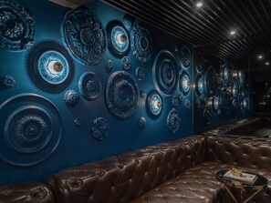 Lobby sitting area - Hotel Relax II (Taipei)