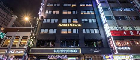 Fachada da propriedade