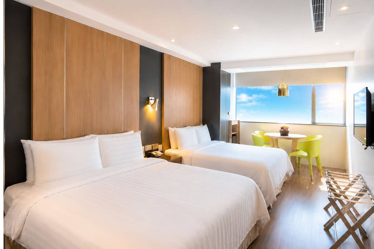 Premium bedding, down duvets, in-room safe, free WiFi