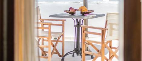 Familien-Studiosuite | Terrasse/Patio