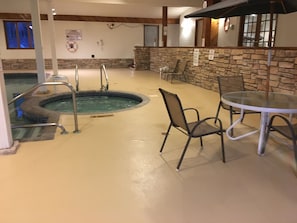 Indoor spa tub