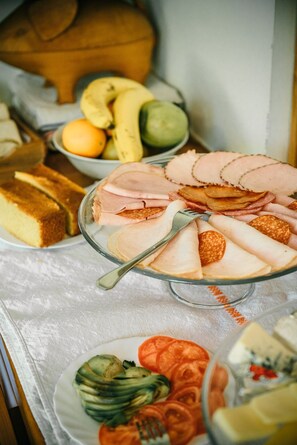 Desayuno bufé gratuito