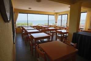 Food-Court