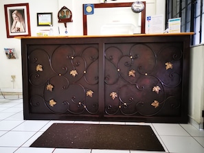 Reception - Hotel Armonía Hostal (San Salvador)