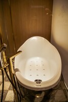 Bañera de hidromasaje privada