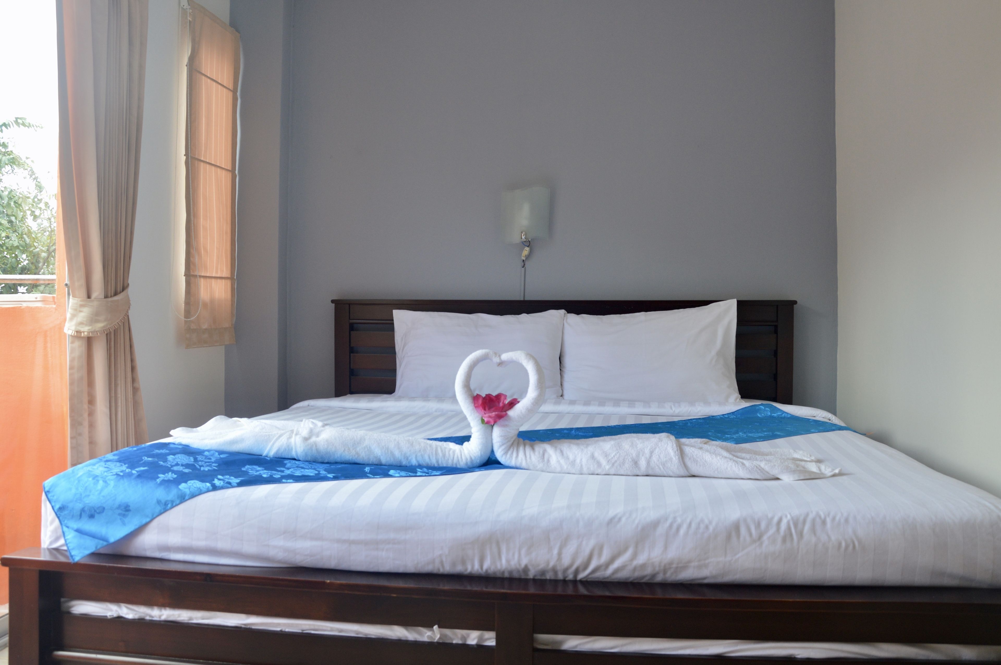 superior double room, mountain view | minibar, in-room safe, desk, free wifi