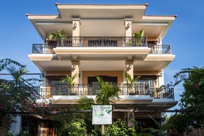 Bagian depan properti