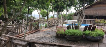 保和養蜂場酒店