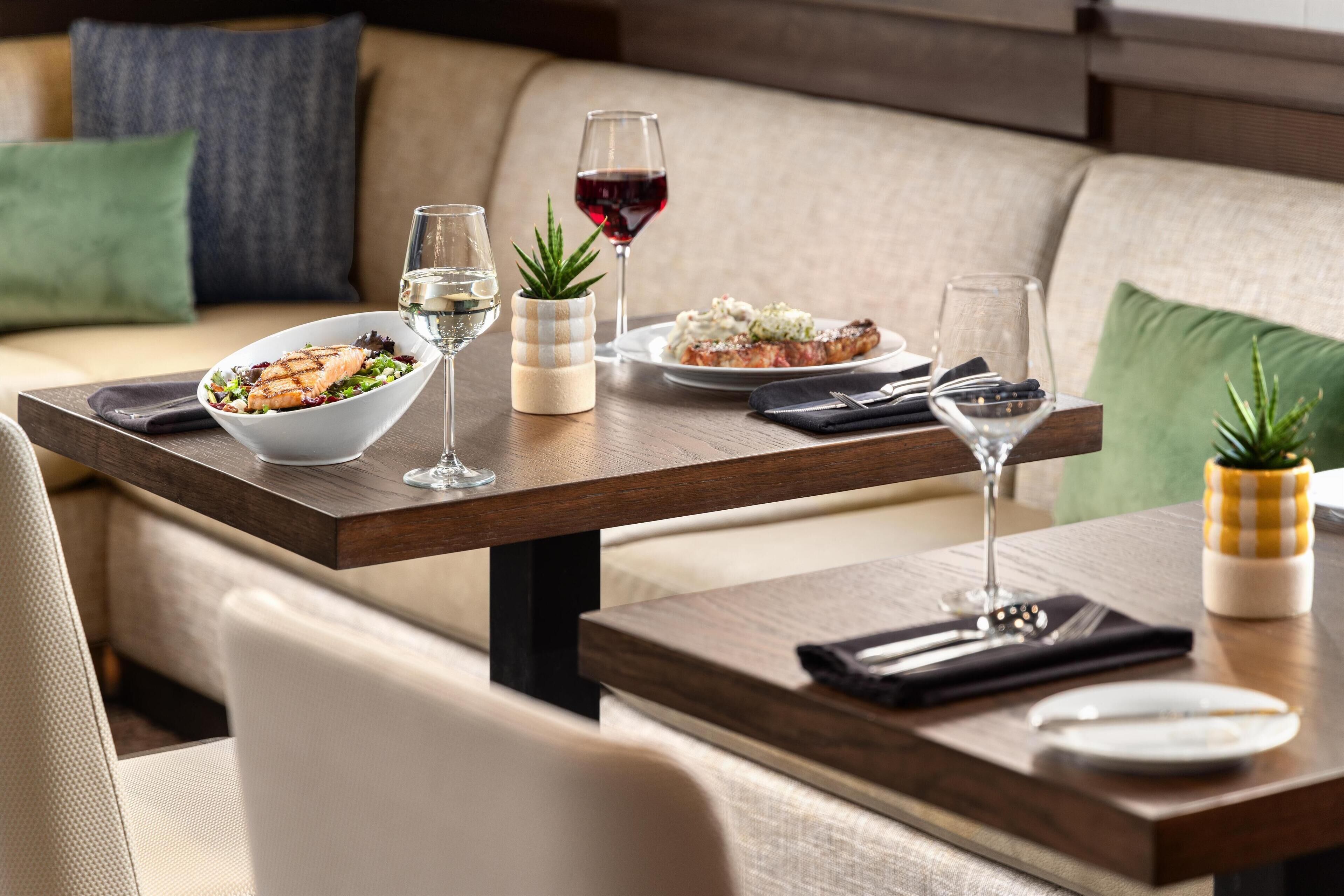 Photo - Hilton Garden Inn Burlington Downtown