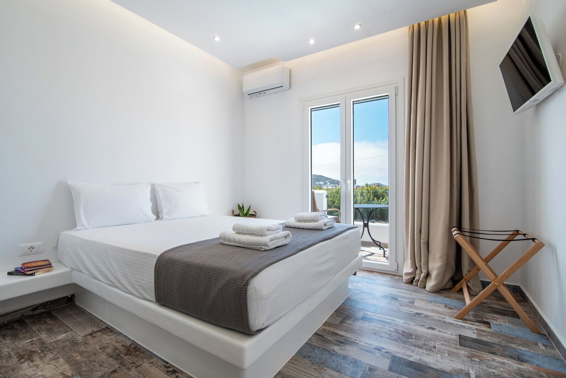 Grand Villa, Private Pool | Egyptian cotton sheets, premium bedding, pillowtop beds, in-room safe