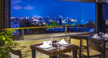Ayhan Hotel